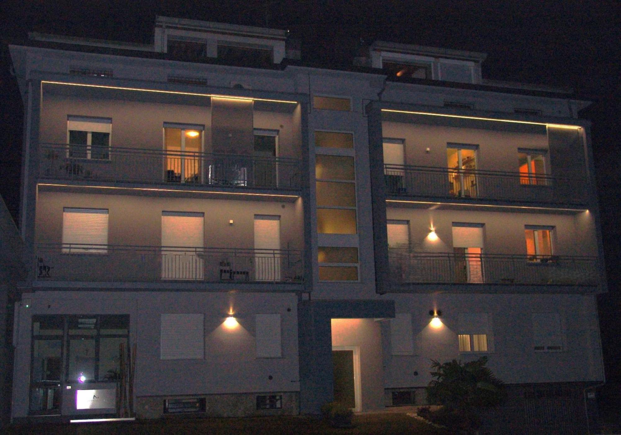 Modern Apartment Luci & Stelle Near Lake Como Nibionno Luaran gambar